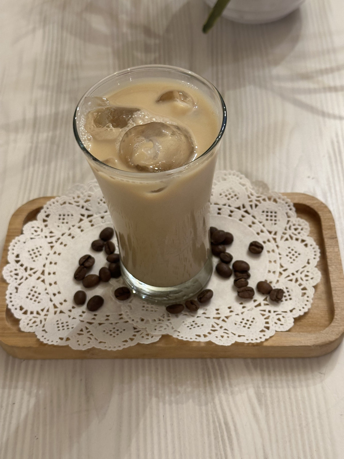 Iced Spanish Latte — Trio Sporting Club café